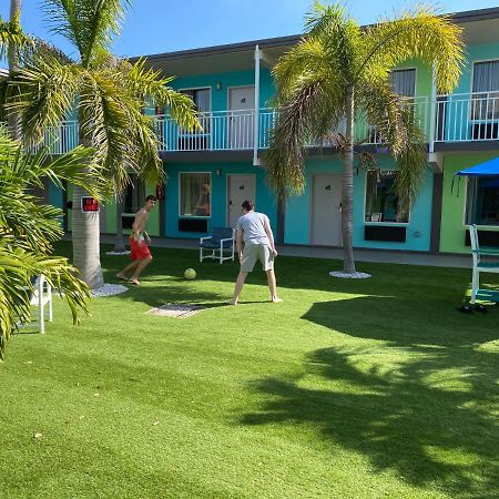 Tropical Inn & Suites, Downtown קלירווטר מראה חיצוני תמונה
